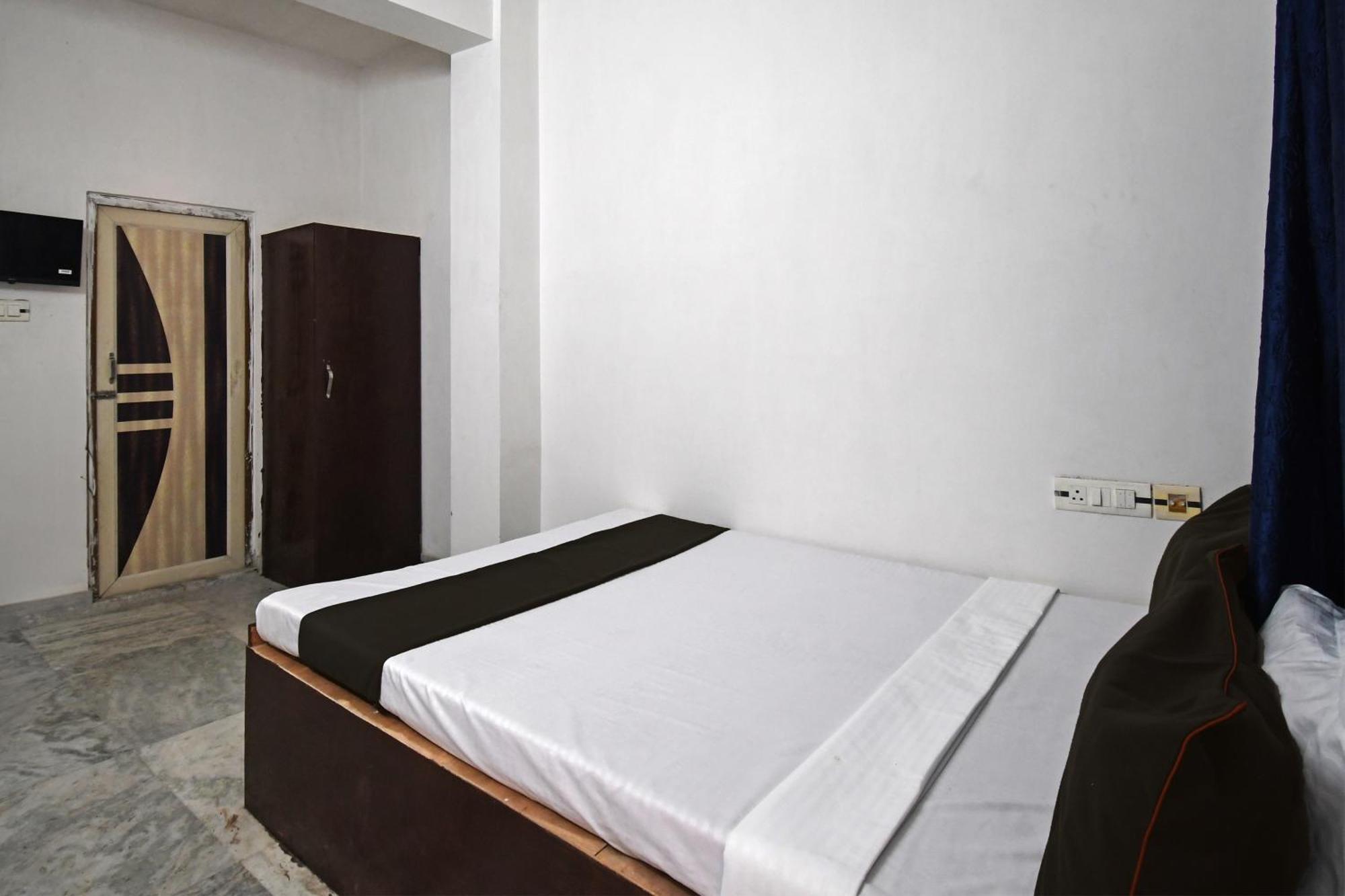 Oyo Hotel Chinar Park Kalkutta Exterior foto