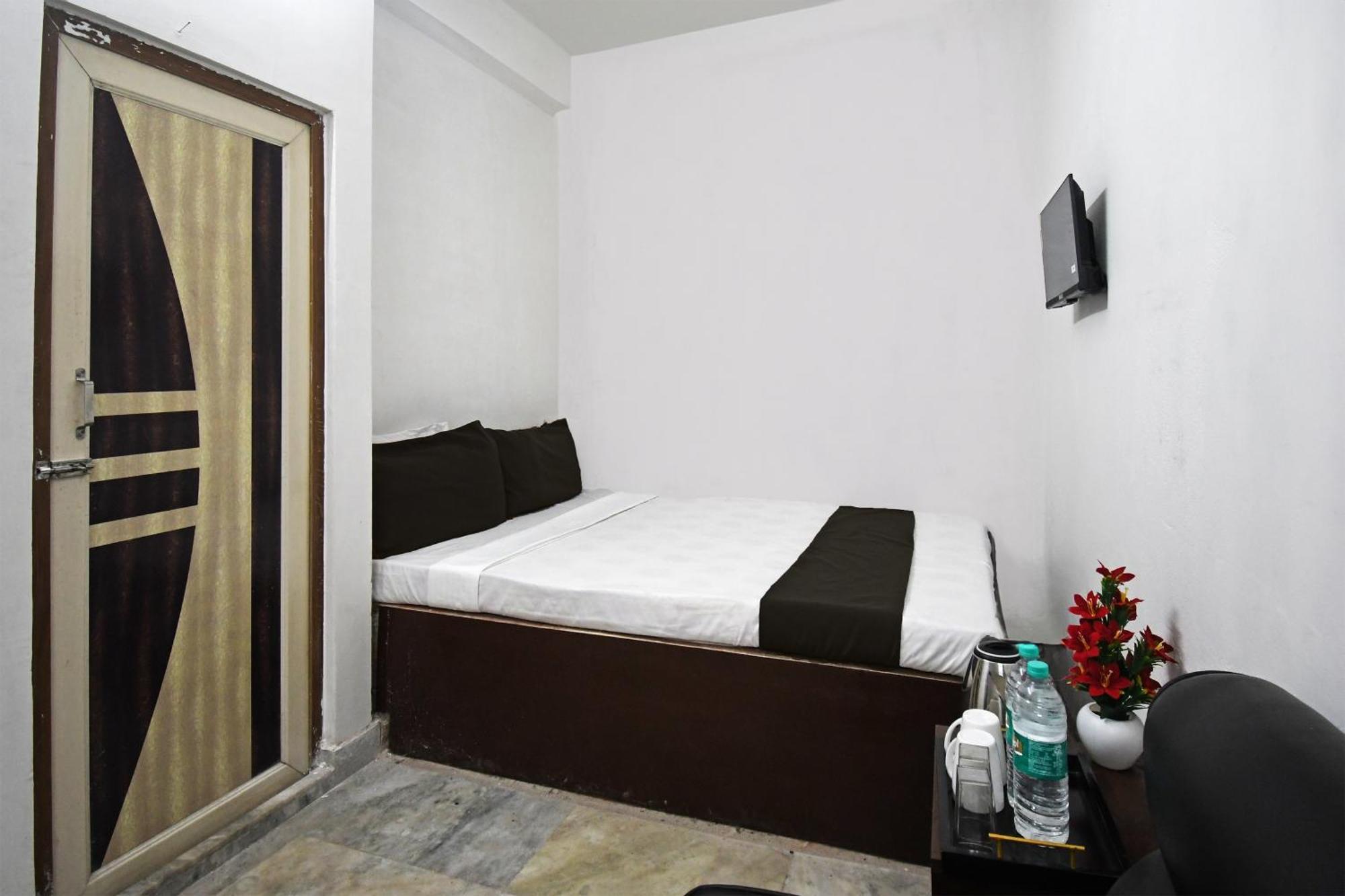 Oyo Hotel Chinar Park Kalkutta Exterior foto